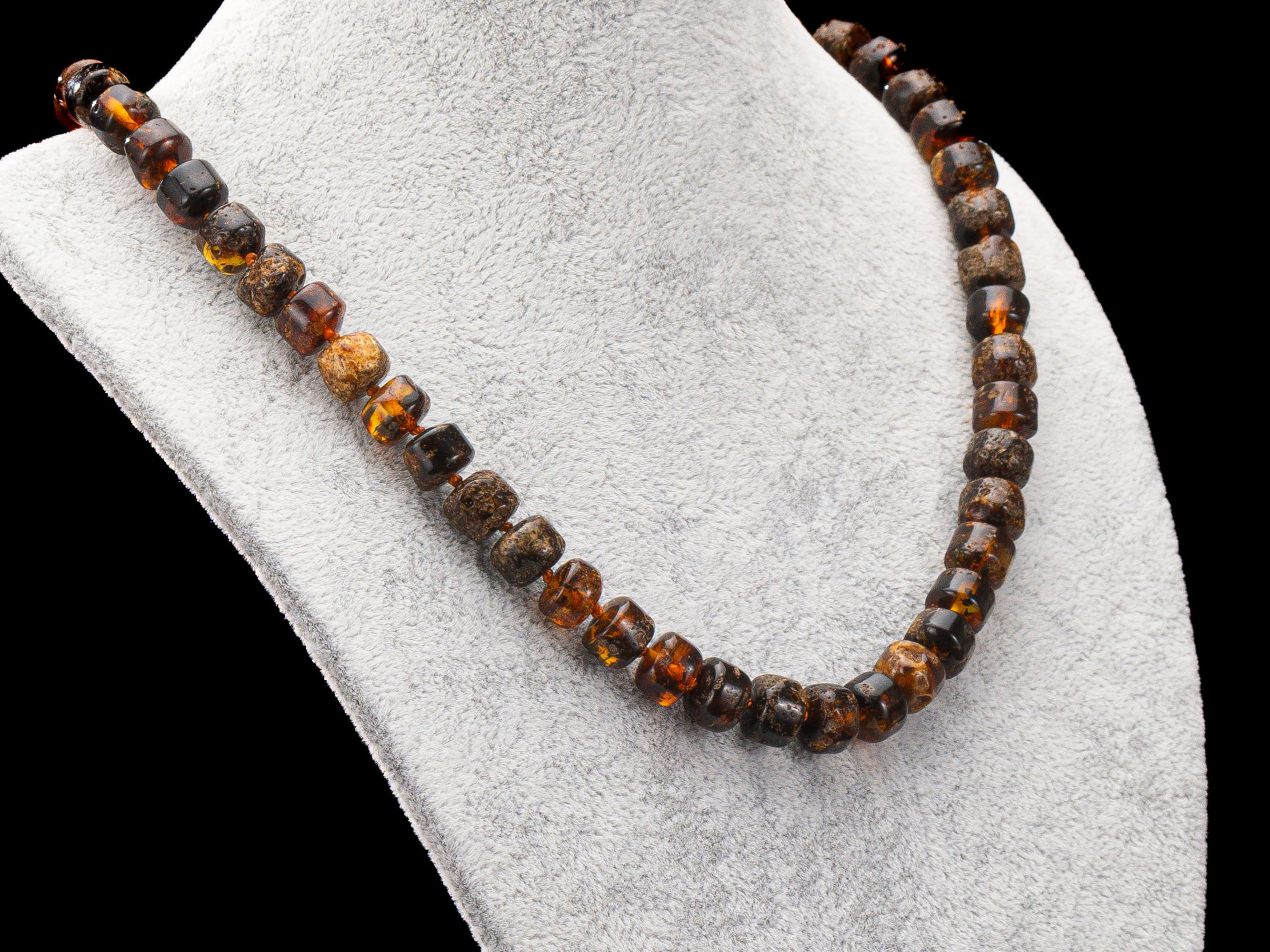 Rugged Baltic Necklace