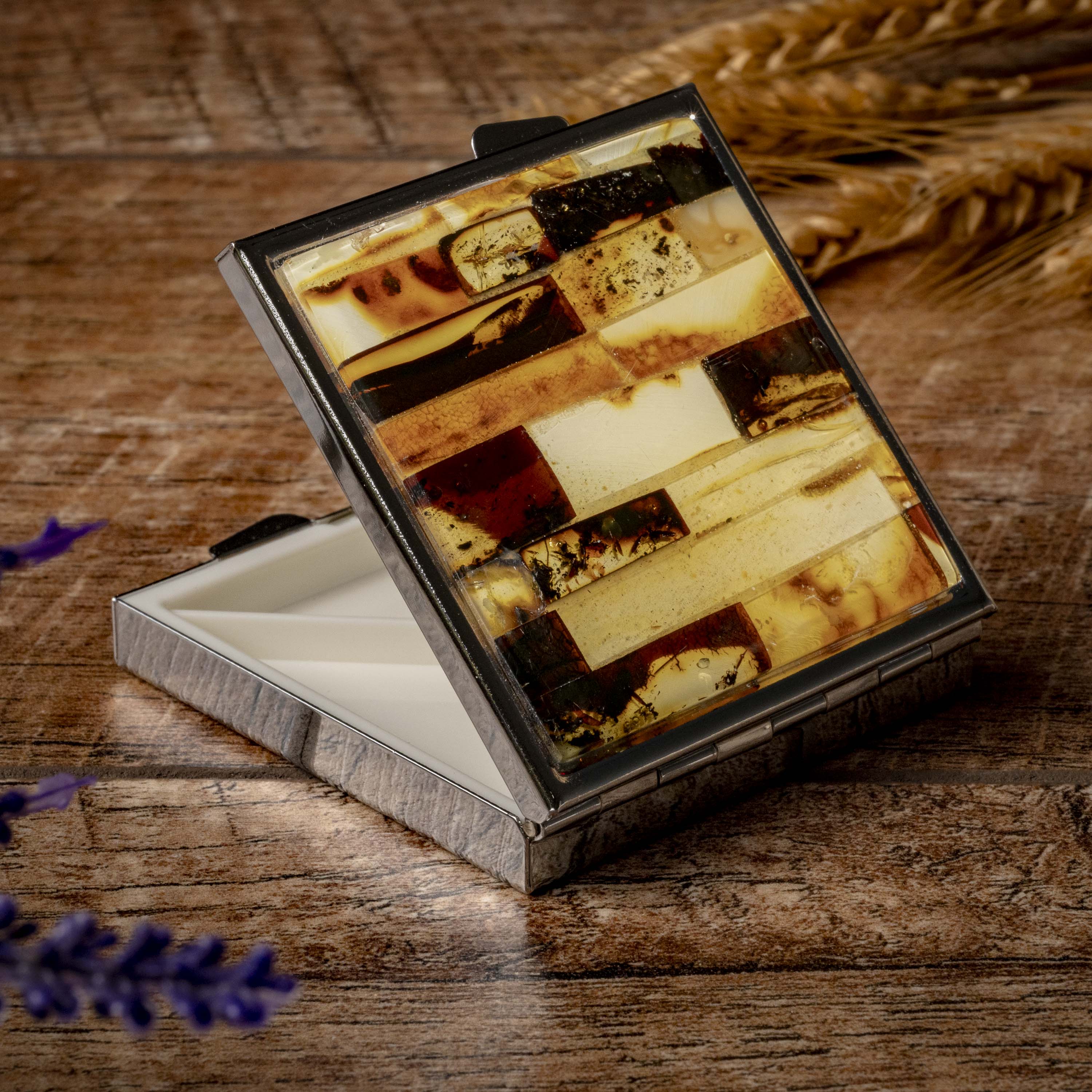 Pill box